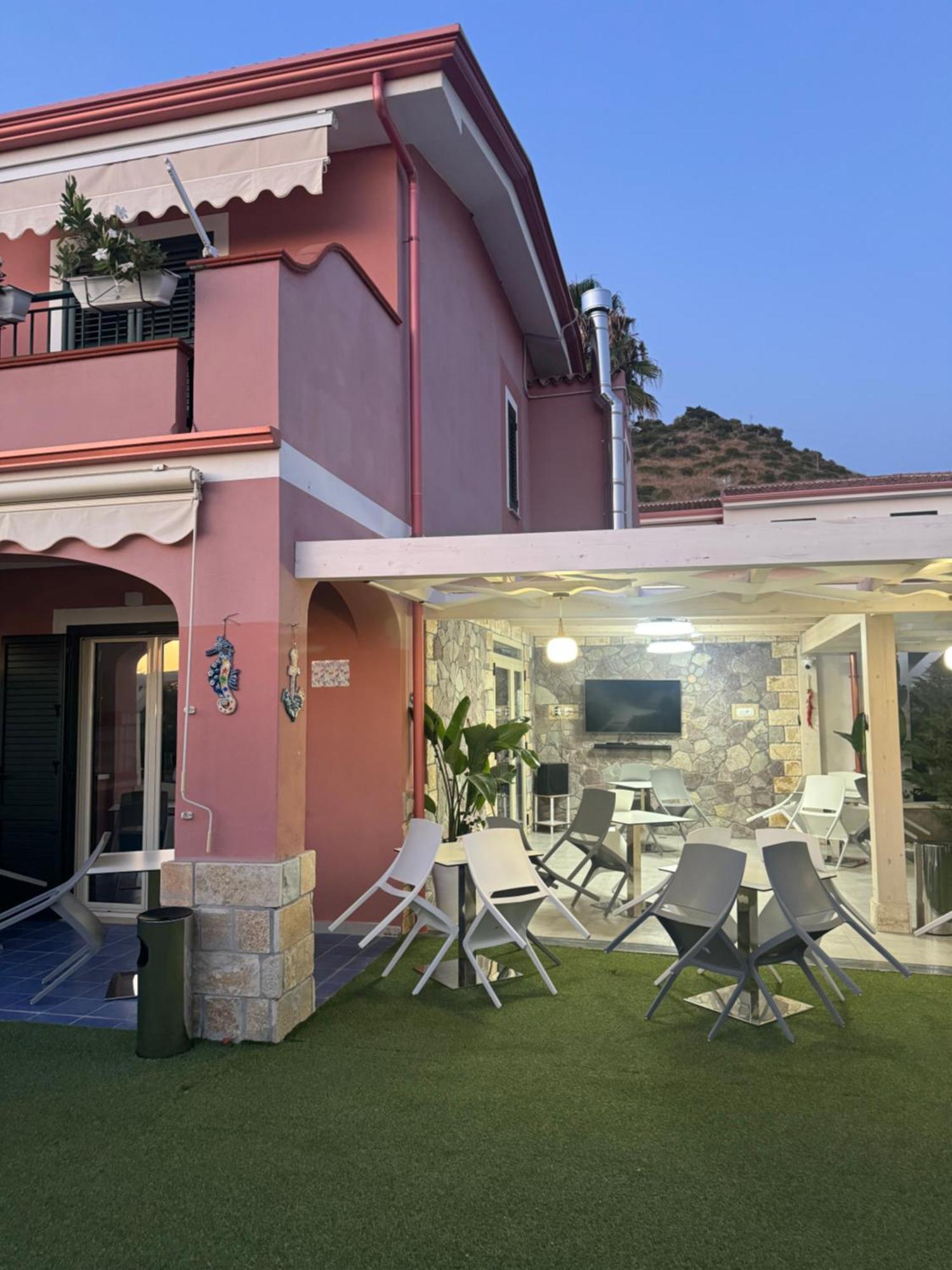 B&B Villa Fabrizia 迪亚曼特 外观 照片